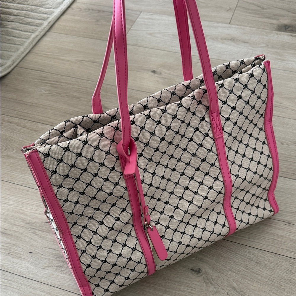 Steve Madden Stylish Pink and Black Women's Tote Bag